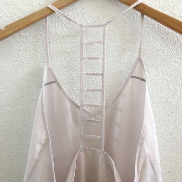 LULULEMON Breezy Singlet Top Size 4 - Picture 3 of 8